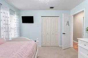 4010 Braesgate Ln, Tampa, FL 33624 - Photo 17