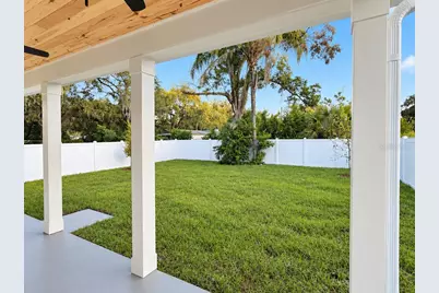 1910 E Genesee Street, Tampa, FL 33610 - Photo 11
