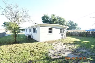 7805 Tidewater Trail, Tampa, FL 33619 - Photo 5