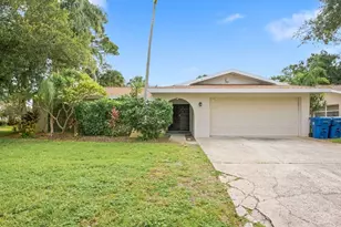 9165 136th St, Seminole, FL 33776 - Photo 3