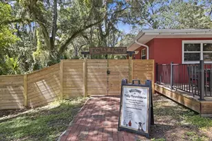 255 Los Prados Dr, Safety Harbor, FL 34695 - Photo 29