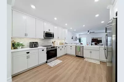 1511 W Chestnut Street, Tampa, FL 33607 - Photo 15