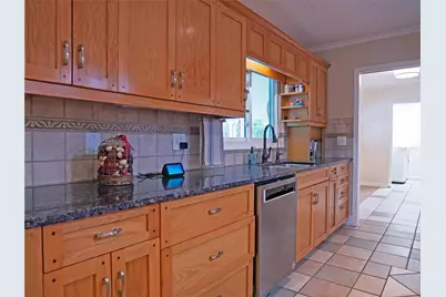 615 Valle Vista Drive, Brandon, FL 33511 - Photo 11