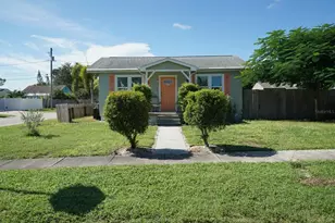 145 NE Lincoln Cir N, Saint Petersburg, FL 33702 - Photo 1