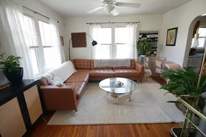 145 NE Lincoln Circle N, Saint Petersburg, FL 33702 - Photo 7