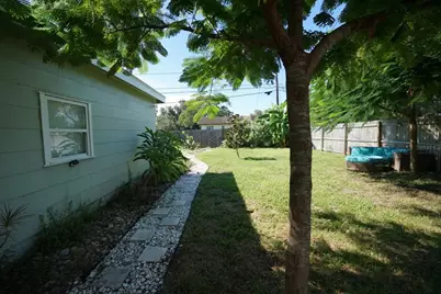 145 NE Lincoln Circle N, Saint Petersburg, FL 33702 - Photo 47