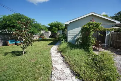 145 NE Lincoln Circle N, Saint Petersburg, FL 33702 - Photo 45