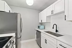 17035 Gulf Blvd, North Redington Beach, FL 33708 - Photo 5