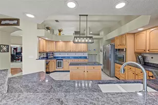 5109 Sylvan Oaks Dr, Valrico, FL 33596 - Photo 19