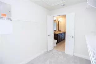 9705 Bay Grove Ln, Tampa, FL 33615 - Photo 27