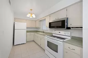 165 Sky Loch Dr E, Dunedin, FL 34698 - Photo 11
