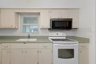 165 Sky Loch Dr E, Dunedin, FL 34698 - Photo 13