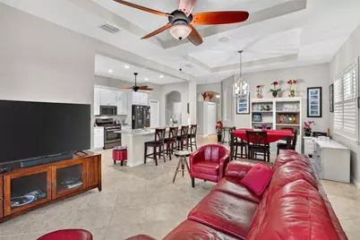818 King Leon Way, Sun City Center, FL 33573 - Photo 23