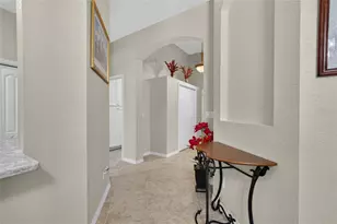 818 King Leon Way, Sun City Center, FL 33573 - Photo 11