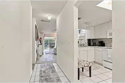 6346 Newtown Circle #46B4, Tampa, FL 33615 - Photo 11