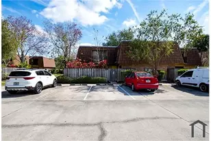 5385 Elm Ct, Orlando, FL 32811 - Photo 1