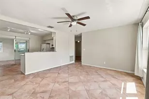 4927 Drift Tide Dr, New Port Richey, FL 34652 - Photo 3