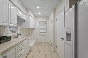 4922 W Bay Way Pl, Tampa, FL 33629 - Photo 39