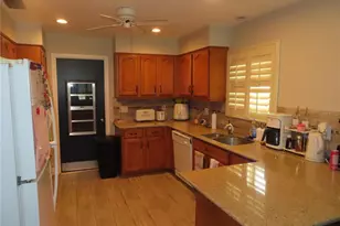 28524 Twinbrook Ln, Wesley Chapel, FL 33543 - Photo 5