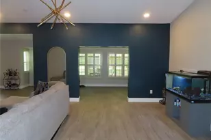 28524 Twinbrook Ln, Wesley Chapel, FL 33543 - Photo 3