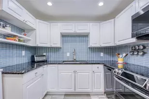4681 1st Street NE, Saint Petersburg, FL 33703 - Photo 3