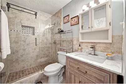 1201 Julian Lane Drive, Tampa, FL 33619 - Photo 17
