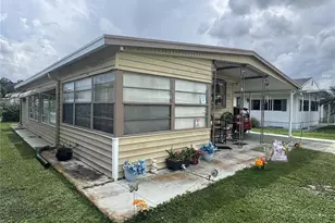 37140 8th Ave, Zephyrhills, FL 33542 - Photo 3