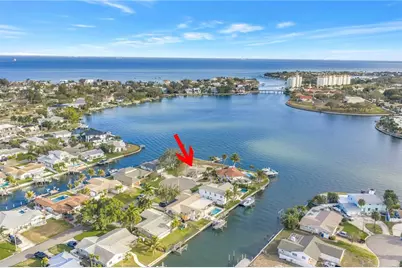 3901 14th Way NE, Saint Petersburg, FL 33703 - Photo 5