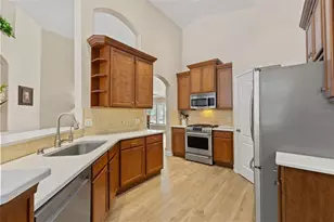 19221 Robin Perch Ln, Tampa, FL 33647 - Photo 15