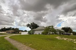 1818 Orange Hill Dr, Brandon, FL 33510 - Photo 3