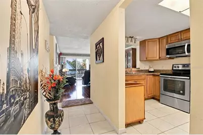 6308 Newtown Circle #8B5, Tampa, FL 33615 - Photo 11