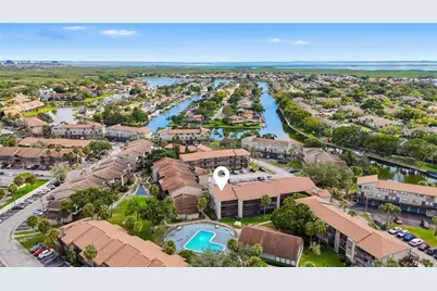 6308 Newtown Circle #8B5, Tampa, FL 33615 - Photo 9
