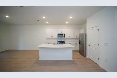 32533 Midsummer Night Lane, Wesley Chapel, FL 33543 - Photo 17
