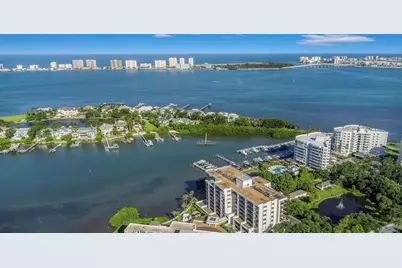 8 Belleview Boulevard #108, Belleair, FL 33756 - Photo 5