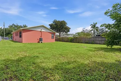 3721 E North Bay Street, Tampa, FL 33610 - Photo 25