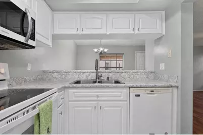 2998 Bonaventure Circle #104, Palm Harbor, FL 34684 - Photo 17