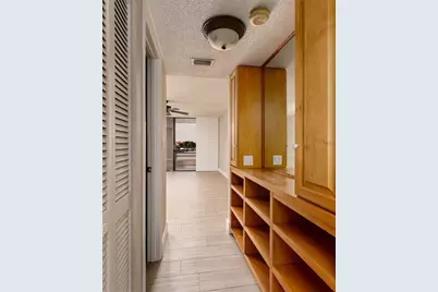 2775 Kipps Colony Drive S #205, Saint Petersburg, FL 33707 - Photo 21