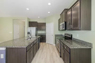 13786 Hunting Creek Place, Spring Hill, FL 34609 - Photo 7