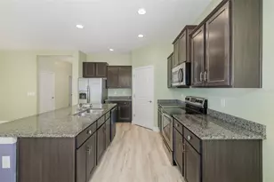13786 Hunting Creek Pl, Spring Hill, FL 34609 - Photo 7