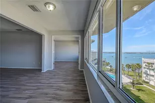 100 Bluff View Dr, Belleair Bluffs, FL 33770 - Photo 5