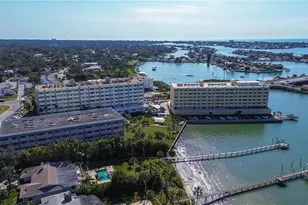 100 Bluff View Dr, Belleair Bluffs, FL 33770 - Photo 35