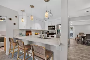 9043 2nd St N, Saint Petersburg, FL 33702 - Photo 13