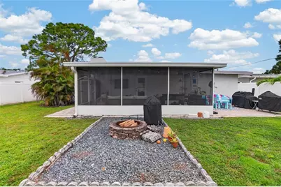 9043 2nd Street N, Saint Petersburg, FL 33702 - Photo 45