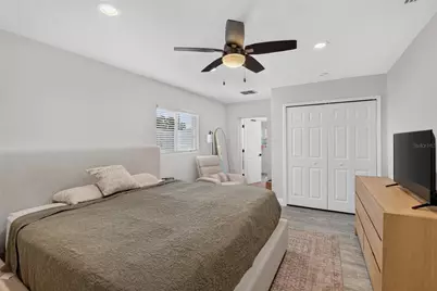 9043 2nd Street N, Saint Petersburg, FL 33702 - Photo 27