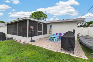 9043 2nd St N, Saint Petersburg, FL 33702 - Photo 43