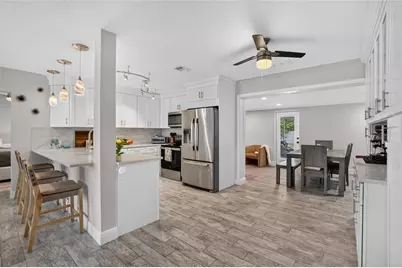 9043 2nd Street N, Saint Petersburg, FL 33702 - Photo 17