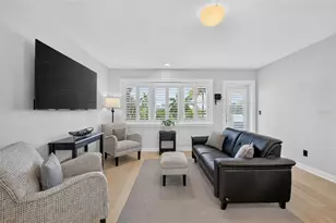 491 1st St S, Saint Petersburg, FL 33701 - Photo 3