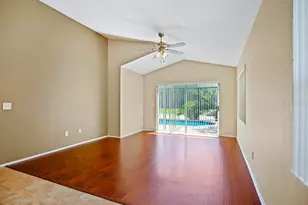 5726 Tanagerlake Rd, Lithia, FL 33547 - Photo 13
