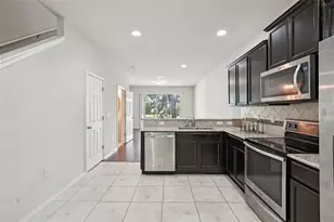 4935 White Sanderling Ct, Tampa, FL 33619 - Photo 17