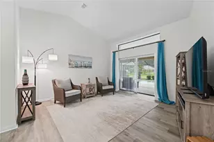 2194 Pinnacle Cir N, Palm Harbor, FL 34684 - Photo 11